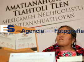Congreso local presenta la Constitución mexicana transcrita al Náhuatl. - ES imagen agencia de fotografía