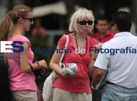Turistas Zócalo de Puebla - ES imagen agencia de fotografía