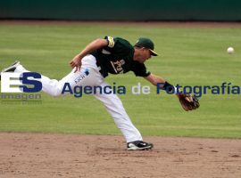 Reciben los Pericos a Piratas en el Hermanos Serdán - ES imagen agencia de fotografía