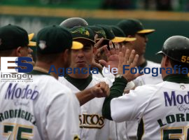 Beisbol Pericos Vs. Leones - ES imagen agencia de fotografía