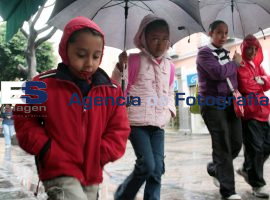 lluvias en la ciudad - ES imagen agencia de fotografía