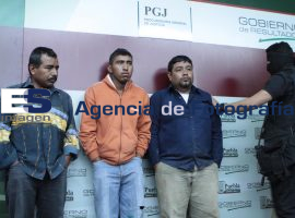 PGR Presenta Secuestradores Detenidos - ES imagen agencia de fotografía