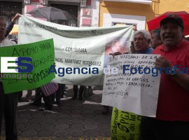 Defraudadados se Manifiestan en Congreso - ES imagen agencia de fotografía