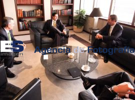 Se reune Rafael Moreno Valle con José Súarez, director de PEMEX - ES imagen agencia de fotografía