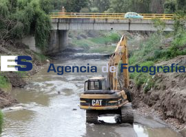 Dan mantenimiento al río Alseseca - ES imagen agencia de fotografía