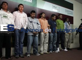 PGJ Presenta Secuestradores Detenidos - ES imagen agencia de fotografía