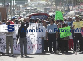 Habitantes de Amozoc Protesta Electoral - ES imagen agencia de fotografía