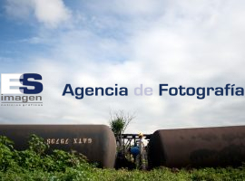 se volca tren que transportaba Diesel  - ES imagen agencia de fotografía
