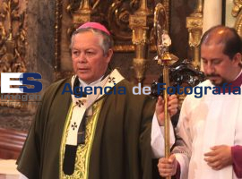 Tletevisaran la misa de los domingos - ES imagen agencia de fotografía