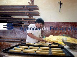 aumento en el precio del pan  - ES imagen agencia de fotografía