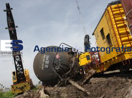 Trabajos Vagones Tanque Descarrilados en Cuautlancingo - ES imagen agencia de fotografía