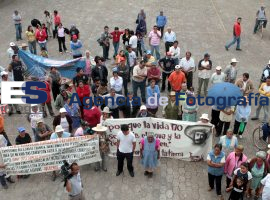 Continua conflicto entre pobladores de Juan C Bonilla y constructora - ES imagen agencia de fotografía