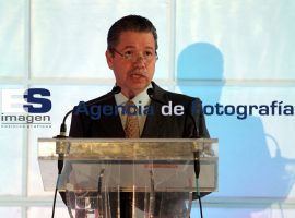 David Fernández Dávalos da su informe en la Iberoamericana - ES imagen agencia de fotografía