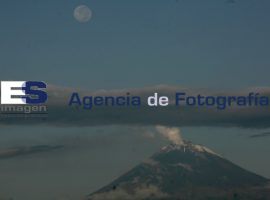 Amanecer Popocatepetl y Luna  - ES imagen agencia de fotografía
