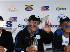 Jose Luis Trejo se presenta como nuevo DT del Puebla  - ES imagen agencia de fotografía