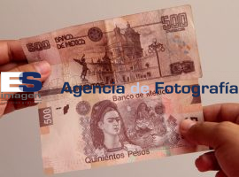 Sustitullen la imagen de I. Zaragoza con la de Diego Rivera en billetes de 500 - ES imagen agencia de fotografía