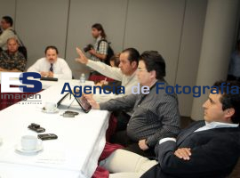 Se reunen diputados y dirigentes de Compromiso por Puebla - ES imagen agencia de fotografía