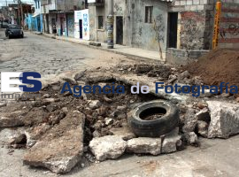 En malas consiciones calles en juntas auxiliares - ES imagen agencia de fotografía