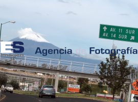 Amanece nevado el Popocatépetl - ES imagen agencia de fotografía