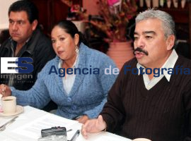 Acusan a delegados del PRI de olvidar a la base - ES imagen agencia de fotografía