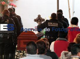 Rinden homenaje a policía ministerial - ES imagen agencia de fotografía
