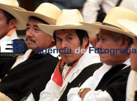 Evaluan programas de gobierno en Pueblos Indigenas - ES imagen agencia de fotografía