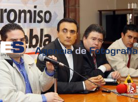 Compromiso por Puebla buscará más recursos para el estado - ES imagen agencia de fotografía