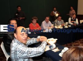 Se reune Lastiri con diputados del PRI - ES imagen agencia de fotografía