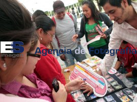 Feria de Sexualidad en CU - ES imagen agencia de fotografía