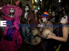 Dia de Muertos por los Tamalistas - ES imagen agencia de fotografía