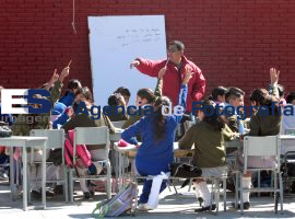 Conflicto Escuela Ignacio Romero Vargas - ES imagen agencia de fotografía