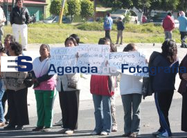 Manifestación Padres de Familia Clavijero - ES imagen agencia de fotografía