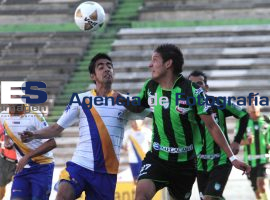 Lobos vs Alacranes - ES imagen agencia de fotografía