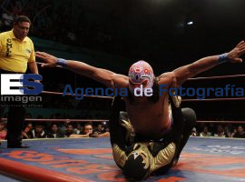 Campeonato de Tríos en la Arena Puebla - ES imagen agencia de fotografía