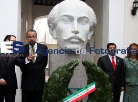 Visita Gobernador Casa de los Hermanos Serdán - ES imagen agencia de fotografía
