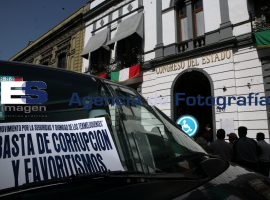 Manifestación San Martin Texmelucan en Congreso - ES imagen agencia de fotografía