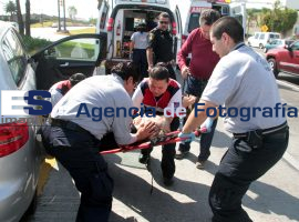 Un lesionado por choque en Bulevar Bicentenario - ES imagen agencia de fotografía