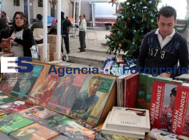 Feria Navideña del Libro en el Carolino - ES imagen agencia de fotografía