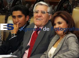 Nelson Vargas recibe la Cédula Real de Puebla - ES imagen agencia de fotografía