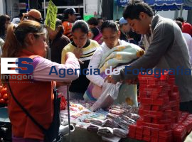 Venta de Pirotecnia en Mercados - ES imagen agencia de fotografía