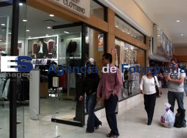 Plazas y Centros Comerciales - ES imagen agencia de fotografía