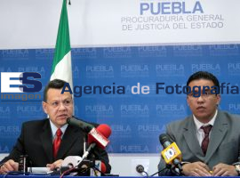 PGR presenta a Carlos Banda  - ES imagen agencia de fotografía