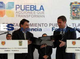 Firma de Carta Compromiso Puebla - Tlaxcala - ES imagen agencia de fotografía