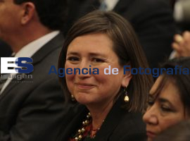 Desaira Xóchitl Gálvez al gobernador Rafael Moreno Valle - ES imagen agencia de fotografía