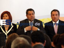 Firma Convenio Moreno Valle con la CAIP - ES imagen agencia de fotografía