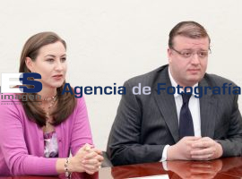 DIF signa convenio con Cinia - ES imagen agencia de fotografía