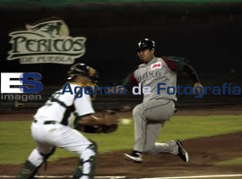 Beisbol Pericos Vs. Olmecas - ES imagen agencia de fotografía