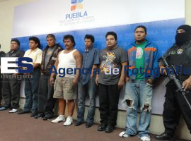 Predenta PGJ a presuntos lenones - ES imagen agencia de fotografía