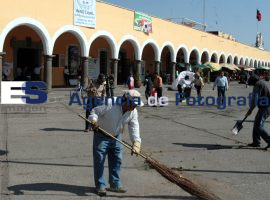 Jornadas de limpieza en San Pedro Cholula  - ES imagen agencia de fotografía