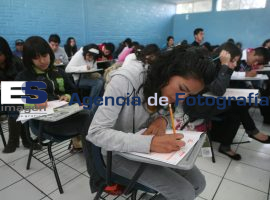 Realizan Prueba Enlace en preparatorias - ES imagen agencia de fotografía